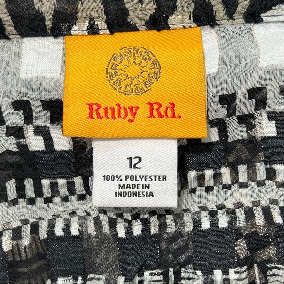 Ruby Rd Abstract Print Blouse Sheer Button Down Long Sleeve Top Black White 12 - Picture 7 of 7